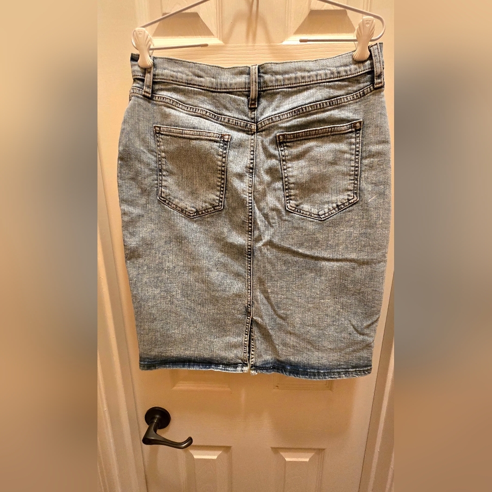 Banana Republic Acid Wash Denim Blue Jean Skirt Cotton Knee Length Y2K NWOT - Picture 8 of 13